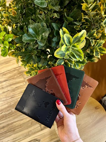 Шкіряна обкладинка для паспорта з написом Ukraine | Зображення 9