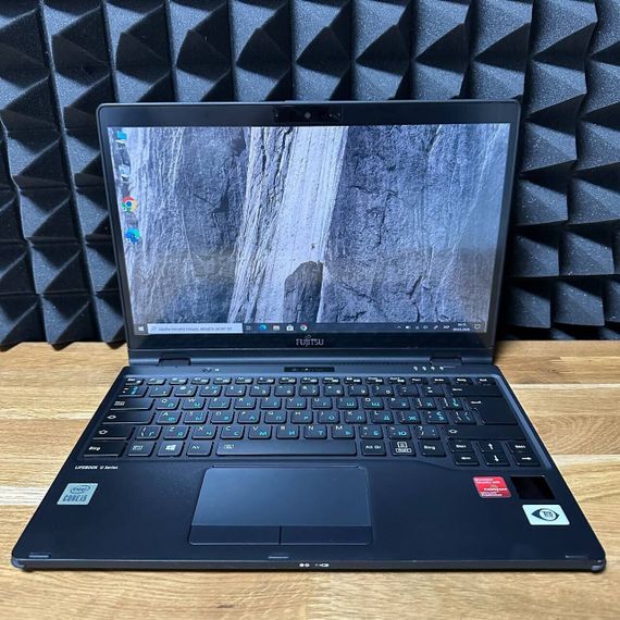 Ультрабук Fujitsu LifeBook U9310X / 13.3" (1920x1080) IPS Touch / Intel Core i5-10210U (4 (8) ядра по 1.6 - 4.2 GHz) / 16 GB DDR3 / 512 GB SSD / Intel UHD Graphics / WebCam б/у | Зображення 1