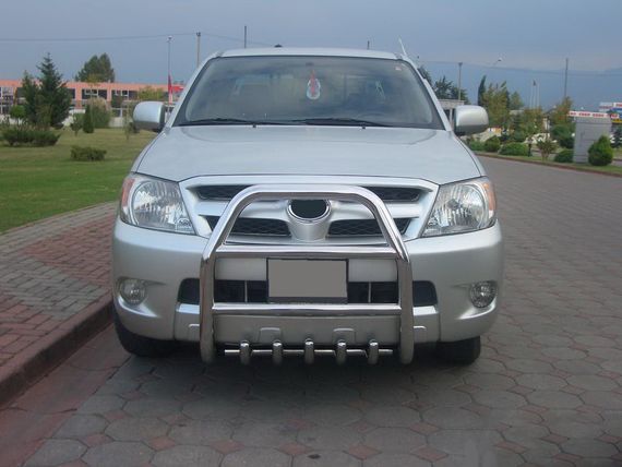 Кенгурятник QT007 (нерж.) для Toyota Hilux 2006-2015 рр | Зображення 2