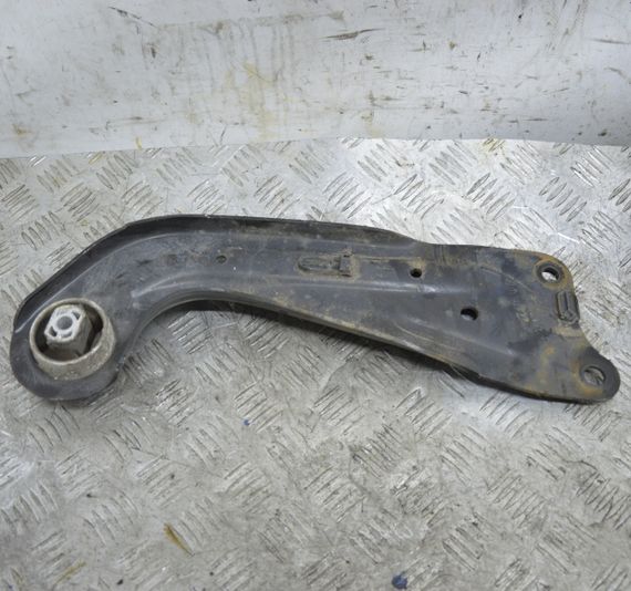 Важіль задньої підвіски лівий Skoda Octavia Superb 2004-2024 Важіль підвіски задній поздовжній Шкода 5Q0505225C | Зображення 1