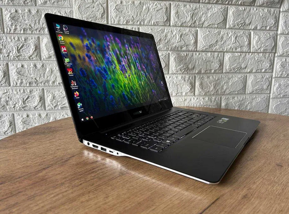 Ноутбук Сенсорний Samsung NP940Z5L 15.6"4K IPS i7 6700HQ 16Gb SSD256Gb GTX950M Б/В | Зображення 1