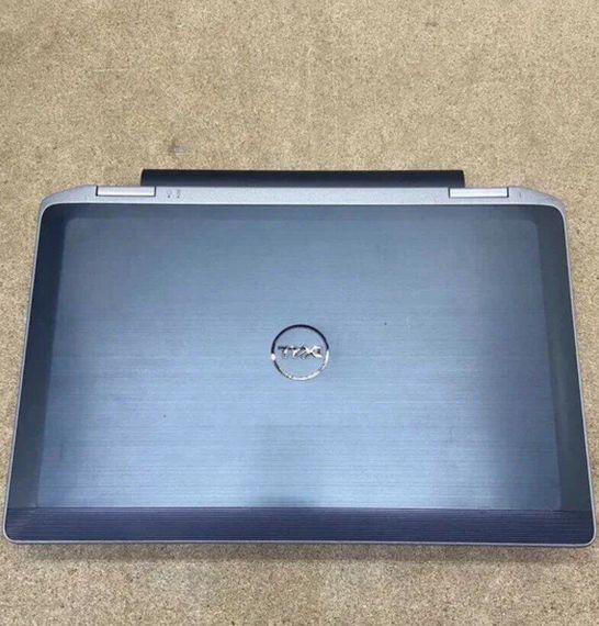 Ультрабук Б-клас Dell Latitude E6320 / 13.3" (1366x768) TN / Intel Core i5-2520M (2 (4) ядра по 2.5 - 3.2 GHz) / 8 GB DDR3 / 120 GB SSD / Intel HD Graphics 3000 / WebCam б/в | Зображення 5