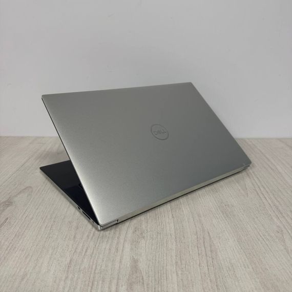 Ігровий ноутбук Dell XPS 15 9530 / 15.6" (3840x2160) IPS Touch / Intel Core i9-13900H (14 (20) ядер по 2.6 - 5.4 GHz) / 16 GB DDR5 / 512 GB SSD / nVidia GeForce RTX 4070, 8 GB GDDR6, 128-bit / WebCam б/в | Зображення 5