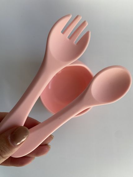 Глибока тарілка силіконова на присосці з приборами Рожевий | Зображення 2