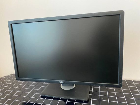 Монитор Dell P2412Hb / 24" (1920x1080) TN / 1x DVI, 1x VGA, 2x USB 2.0, 1x USB Type-B / VESA 100x100 / Pivot б/у | Зображення 3