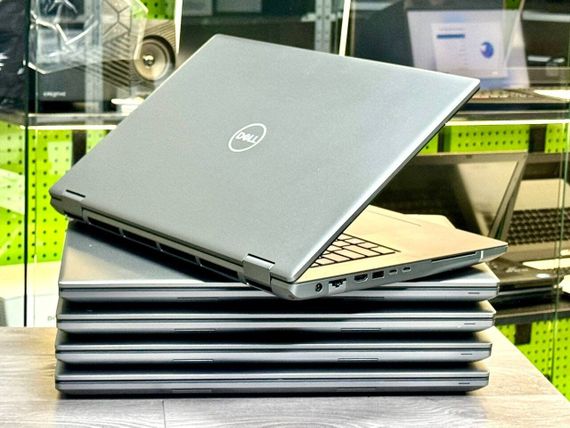 Мобильная рабочая станция Dell Precision 7780 / 17.3" (1920x1080) IPS / Intel Core i9-13950HX (24 (32) ядра по 2.2 - 5.5 GHz) / 128 GB DDR5 / 512 GB SSD M.2 / nVidia Quadro RTX 5000, 16 GB GDDR6, 256-bit / WebCam / Win 11 Pro б/у | Зображення 4