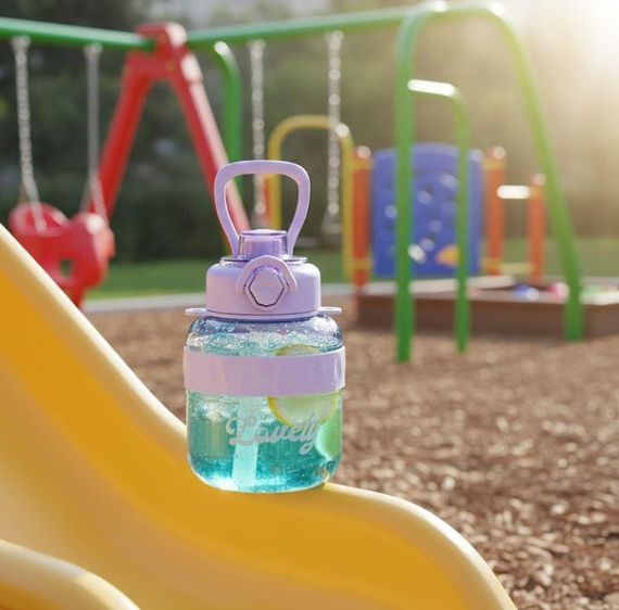 Удобная детская бутылка Lovely 700 мл с трубочкой и защитой от протечек Фиолетовая | Зображення 9