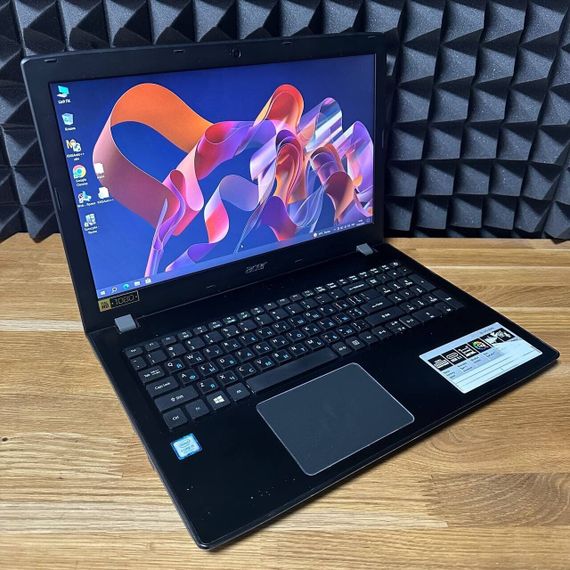Ноутбук Б-клас Acer Aspire E5-575 / 15.6" (1920x1080) TN / Intel Core i5-7200U (2 (4) ядра по 2.5 - 3.1 GHz) / 8 GB DDR4 / 128 GB SSD / Intel HD Graphics 620 / WebCam б/в | Зображення 2