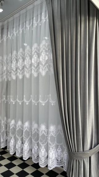 Тюль білий з кордовою люрекс вишивкою для спальні або залу