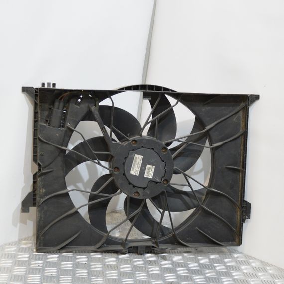 Вентилятор радіатора в зборі Mercedes W221 2005-2013 Вентилятор радіатора Мерседес в221 A2215000993