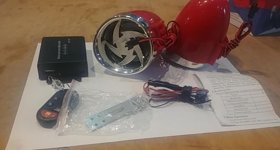 Аудиосистема   BEST CHOICE   (3.5, красный -хром, подсветка, сигн., МР3/FM/SD/USB, ПДУ, разъем ППДУ 3K)