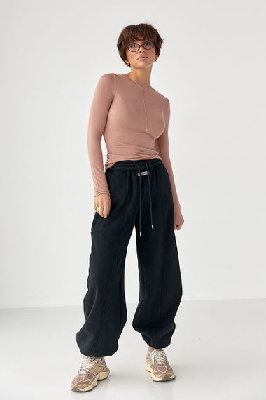 Однотонні теплі спортивні штани із затяжками внизу - чорний цвет, XL (є розміри) | Зображення 2