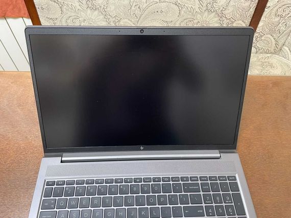 Мобільна робоча станція HP ZBook Power G7 / 15.6" (1920x1080) IPS / Intel Core i7-10750H (6 (12) ядер по 2.6 - 5.0 GHz) / 32 GB DDR4 / 512 GB SSD / nVidia Quadro T1000, 4 GB GDDR5, 128-bit / WebCam б/в | Зображення 2