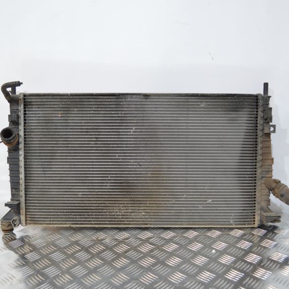 Радіатор охолодження двигуна Volvo C30 C70 S40 V50 2003-2012 Радіатор мотору Вольво ц30 ц70 с40 в50 3M5H8005TL