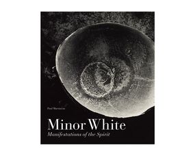 Книга фотомистецтво історія Minor White "Manifestations of the Spirit" книги про фотографів 20 століття Мінор Вайт