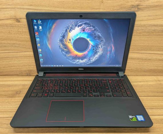 Игровой ноутбук Dell Inspiron 15-5577 / 15.6" (1920x1080) IPS / Intel Core i7-7700HQ (4 (8) ядра по 2.8 - 3.8 GHz) / 16 GB DDR4 / 128 GB SSD + 1000 GB HDD / nVidia GeForce GTX 1050, 4 GB GDDR5, 128-bit / WebCam / Windows 10 б/у + Подарок Беспроводная мышь | Зображення 1