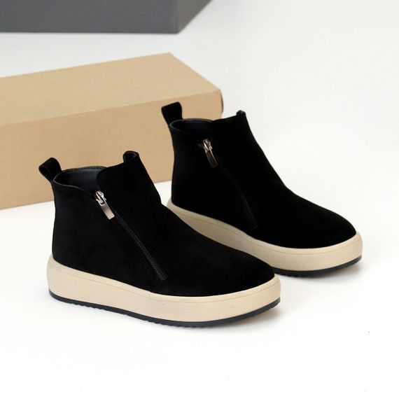 Лаконічні чорні замшеві зимові черевики на дві блискавки | Зображення 2