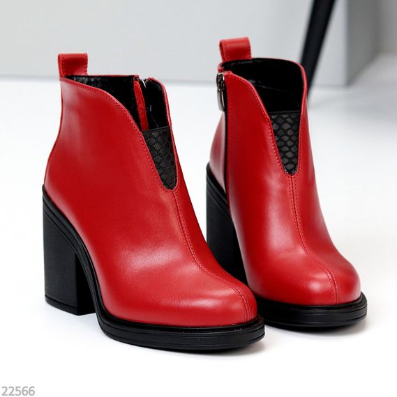 Яркие красные кожаные ботильоны — универсальная элегантность