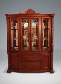 Сервант для гостиной UH65K