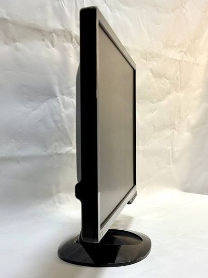 Монітор BenQ G2420HDBL/24" (1920x1080) TN/VGA, DVI/VESA 100x100 + Кабель живлення б/в | Зображення 3