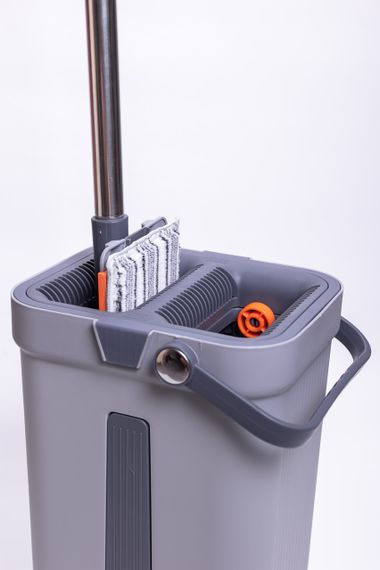 Телескопічна швабра з плоскою насадкою та відро з двома секціями для миття підлоги й віджиму, комплект для прибирання HP-35015-20 | Зображення 8