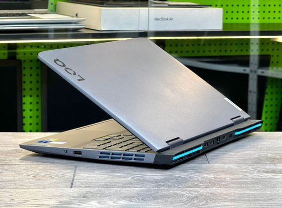 Ігровий ноутбук Lenovo LOQ 15IRH8 / 15.6" (2560x1440) IPS / Intel Core i5-12450H (8 (12) ядер по 3.3 - 4.4 GHz) / 16 GB DDR5 / 512 GB SSD M.2 / nVidia GeForce RTX 4060, 8 GB GDDR6, 128-bit / WebCam б/в | Зображення 3