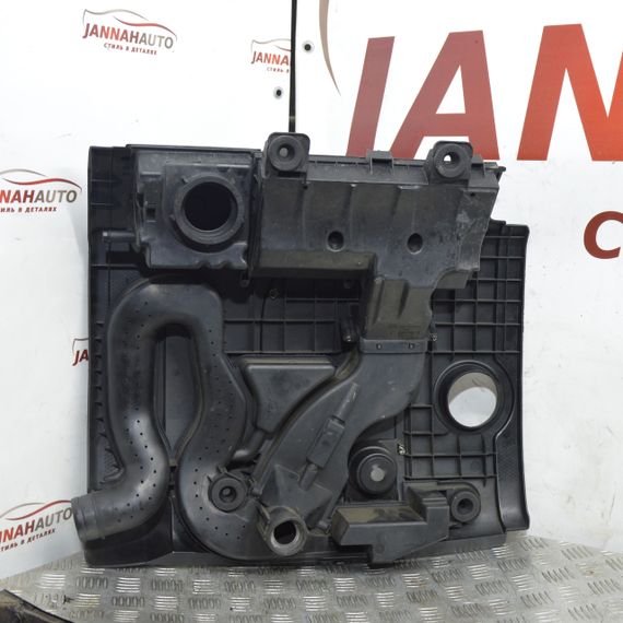 Накладка двигуна декоративна 1.6 FSI Volkswagen Golf V 2003-2008 Накладка двигуна Фольксваген 03C129607N | Зображення 1