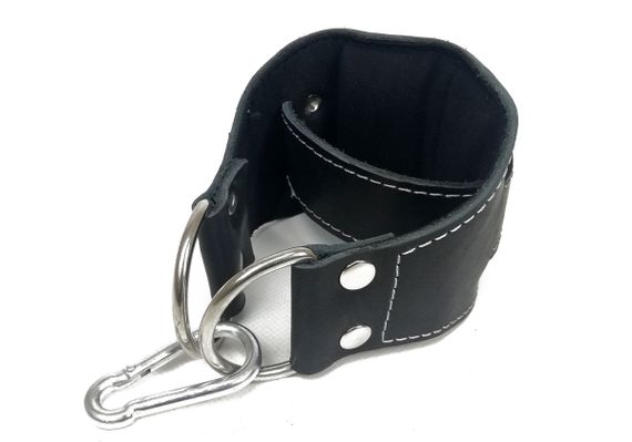 Манжета EasyFit F9 чорна для тяги на тренажері (шкіра) (EF-LGSTR-F9)