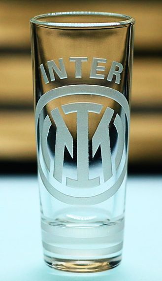 Стеклянная рюмка 60мл ФК Internazionale Milano Интер, с гравировкой подарок для фаната футбольный стопка