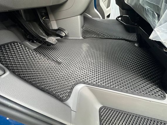 Коврики 2024-2025 (3шт, EVA, Черный) для Volkswagen Crafter 2016- гг | Зображення 4