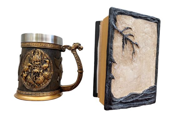 Подарунковий набір Кухоль 3D Скандинавські Боги та Блокнот 3D «Тінь Ворона» | Зображення 1