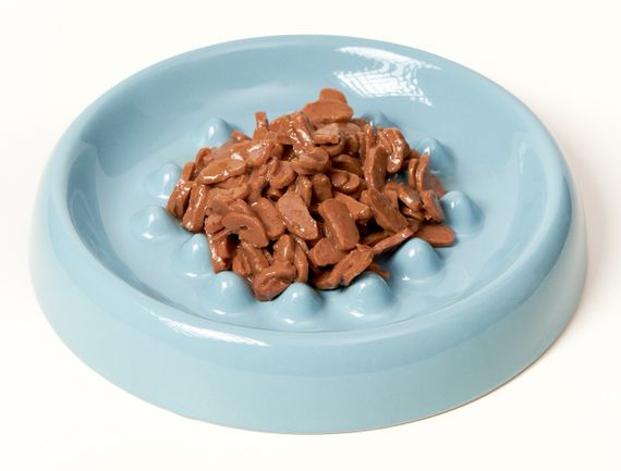 Вологий корм для котів з куркою, тунцем та яловичиною Natural Kitty Chunk In Gravy Chicken, Tuna With Beef, 85 гр | Зображення 2