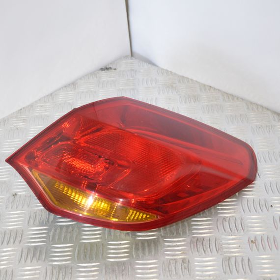 Ліхтар задній правий Opel Astra J 2009-2015 хетчбек Фара стоп задня права Опель Астра | Зображення 1
