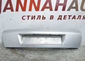 Накладка кришки багажника задня Citroen C4 Picasso 2006-2013 Планка кришки багажника Сітроен ц4 9682607977