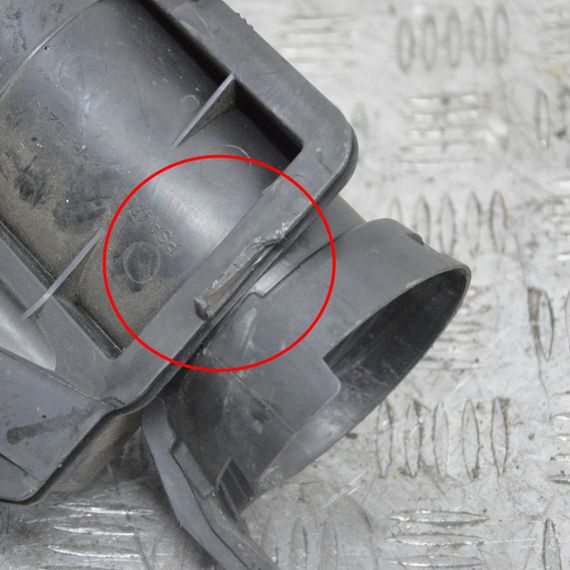 Резонатор повітряного фільтра 1.6 VTI Peugeot 207 2006-2012 Трубка повітря Пежо 207 9683340180 | Зображення 1