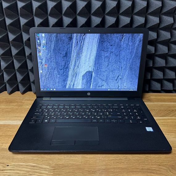 Ноутбук HP Laptop 15 / 15.6" (1920x1080) TN / Intel Core i5-7200U (2 (4) ядра по 2.5 - 3.1 GHz) / 8 GB DDR4 / 256 GB SSD / Intel HD Graphics 620 / WebCam б/у | Зображення 1