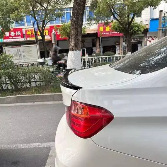 Спойлер на BMW F30 F35 F80 M4 style глянцевий | Зображення 2