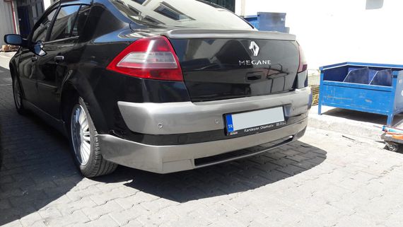 Задня накладка на бампер (під фарбування) для Renault Megane II 2004-2009 рр | Зображення 1
