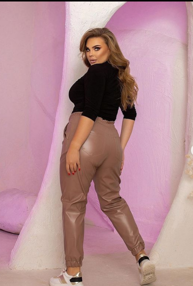 Женские брюки-джоггеры укороченные из эко кожи MI551 размер 46/48, цвет мокко | Зображення 3