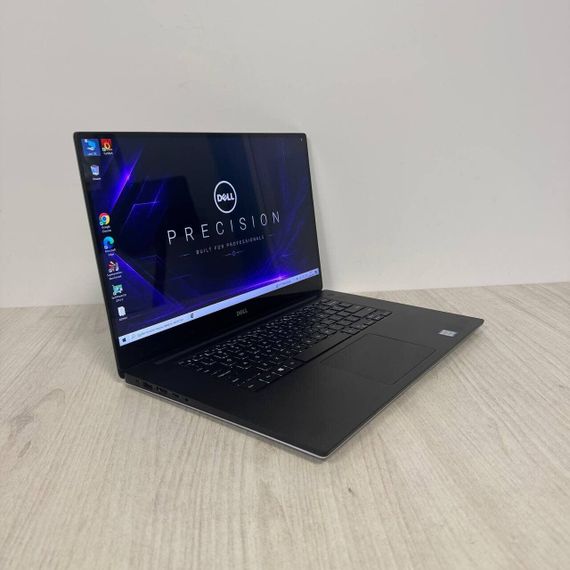 Ноутбук рабочая станция Б-класс Dell Precision 5510 / 15.6" (3840x2160) IPS Touch / Intel Core i7-6820HQ (4 (8) ядра по 2.7 - 3.6 GHz) / 8 GB DDR4 / 256 GB SSD / nVidia Quadro M1000M, 2 GB DDR3, 128-bit / HDMI б/у | Зображення 3