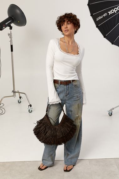 Лонгслів з мереживними вставками та з рукавами-кльош - молочний цвет, ONE SIZE (є розміри) | Зображення 2