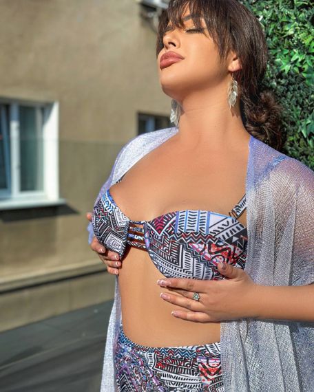 Роздільний купальник Plus Size з кісточками, твердими чашками та високими плавками | Зображення 2