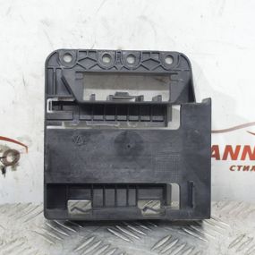 Кронштейн блоку комфорту Volkswagen Golf V 2003-2009 Кріплення блоку комфорту Фольксваген Гольф 5 1K1907348A