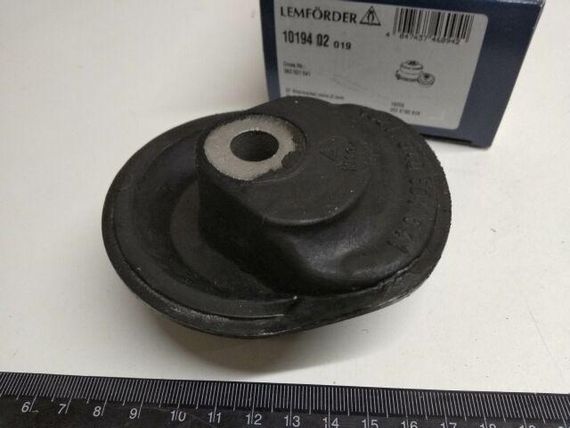 Сайлентблок задньої балки Passat, LEMFORDER (10194 02) (3A0501541)