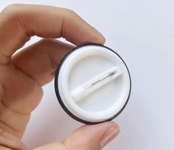 Брошь молодежная на одежду Ретро телефон круглый | Зображення 2