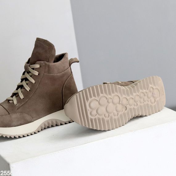 Шикарні спортивні замшеві черевики на флісі колір капучино | Зображення 7