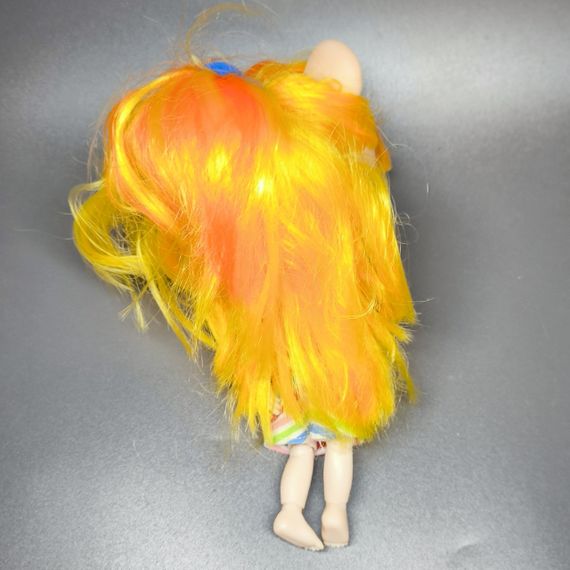 Лялька тваринка шарнірна (жовте волосся) вживане 18см | Зображення 1