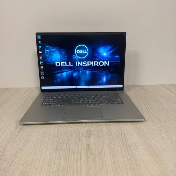 Игровой ноутбук Б-класс Dell Inspiron 16 Plus 7630 / 16" (2560х1600) IPS / Intel Core i7-13620H (10 (16) ядер по 3.6 - 4.9 GHz) / 16 GB DDR5 / 512 GB SSD / nVidia GeForce RTX 4060, 8 GB GDDR6, 128-bit / WebCam б/у | Зображення 1