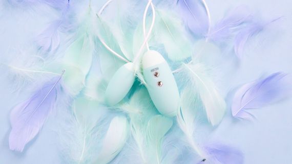 Вакуумний стимулятор з віброяйцем 2-в-1 KISTOY Miss VV Cyan | Зображення 4