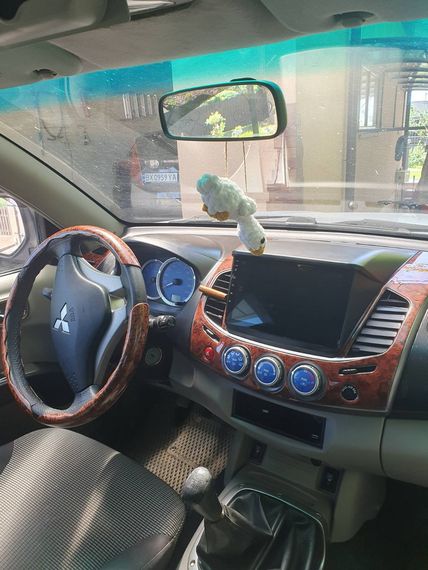 Накладки на панель (11 деталей) Карбон для Mitsubishi L200 2006-2015 рр | Зображення 7